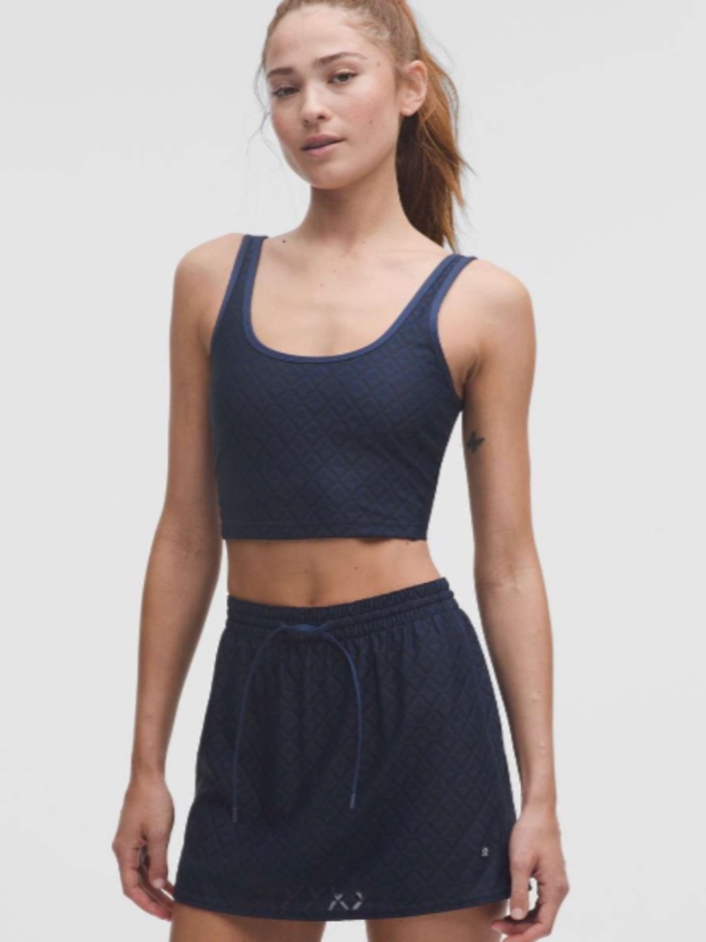 Lululemon Textured Mesh Tennis Tank Top Medium Support B/C Cup Club Blue Size XL